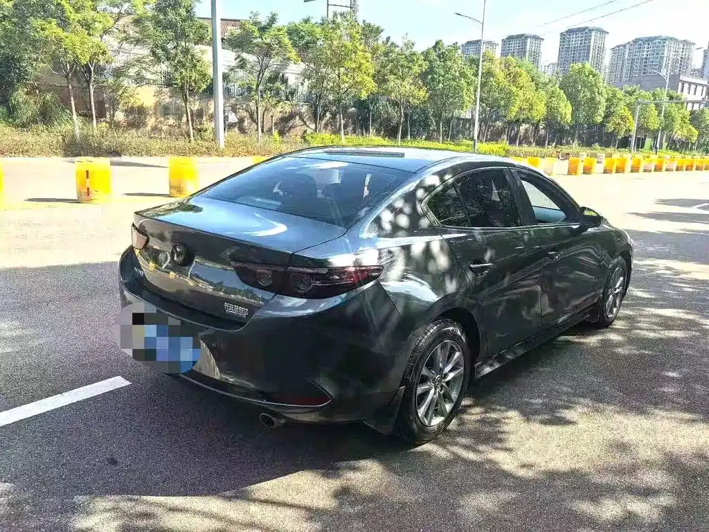 Mazda 3 Axela — миниатюра 9