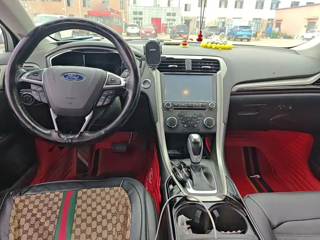Ford Mondeo — миниатюра 10