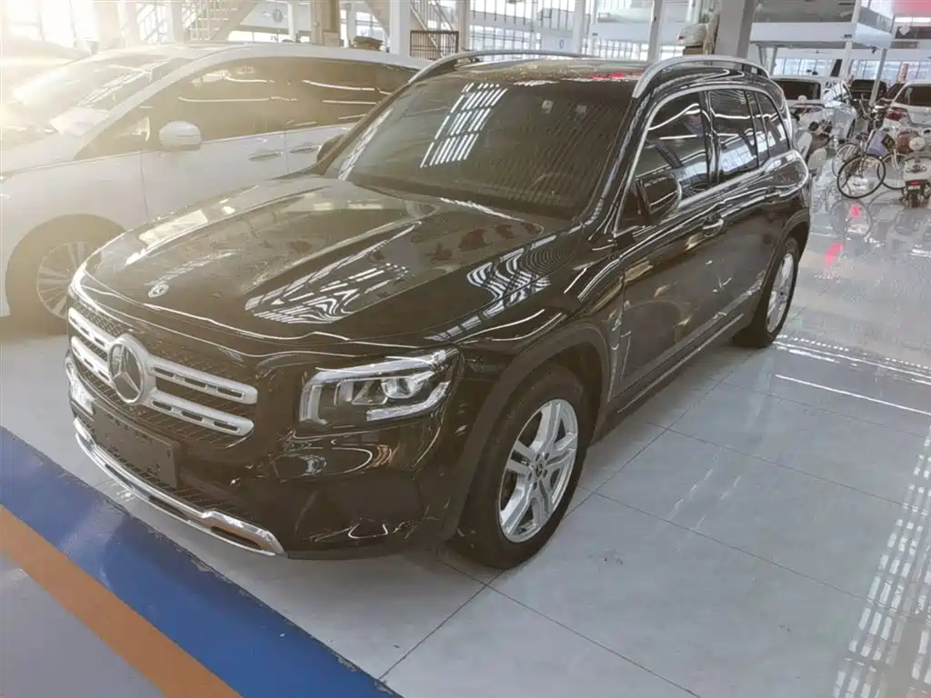 Mercedes-Benz GLB 2021