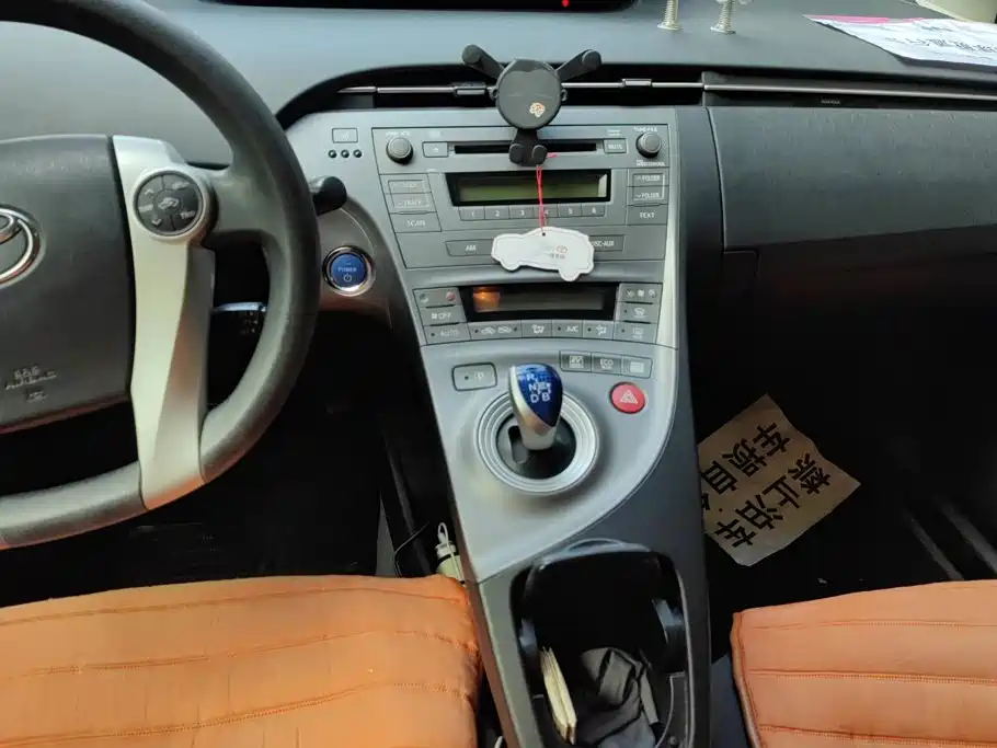 Toyota Prius — миниатюра 16