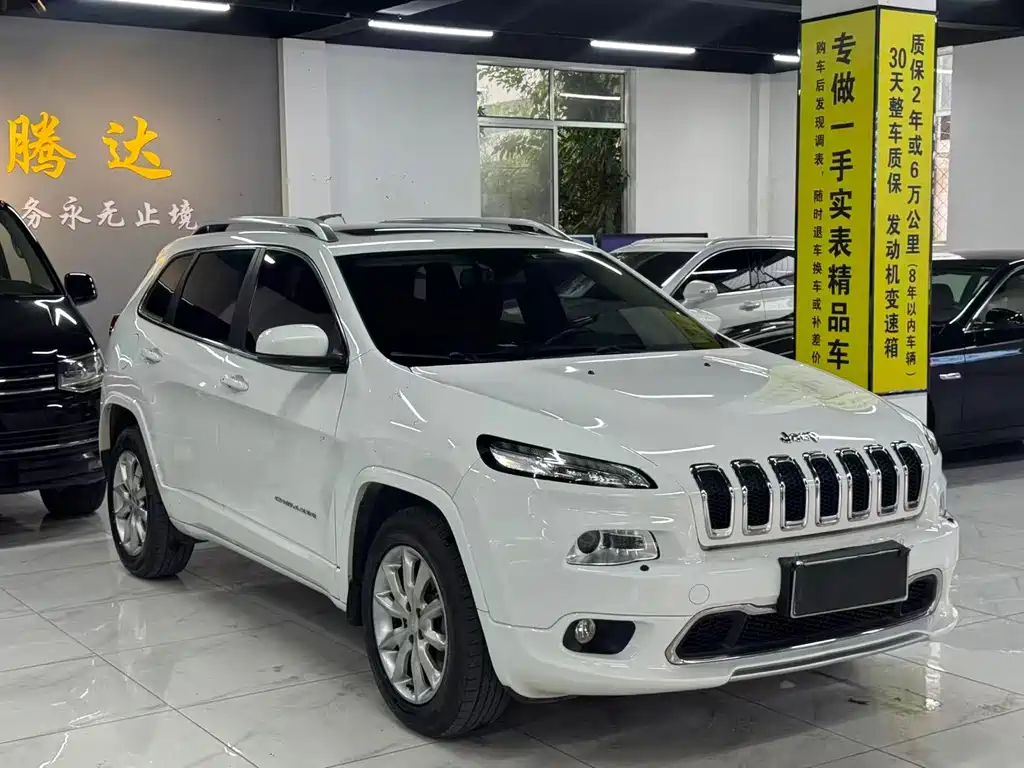 Jeep Cherokee — миниатюра 3
