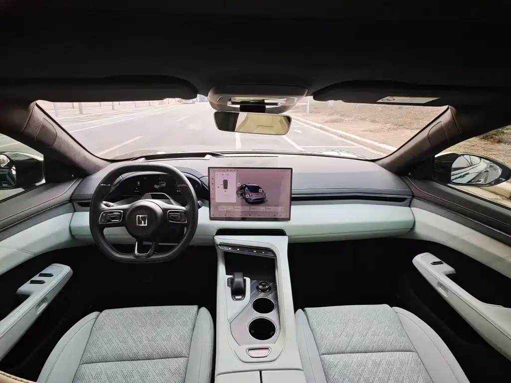 ZEEKR EXTREME KRYPTON 001