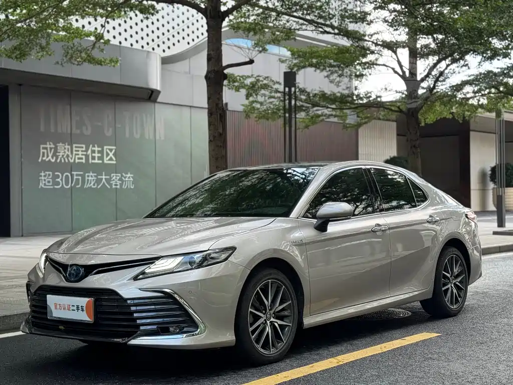 Toyota Camry 2021