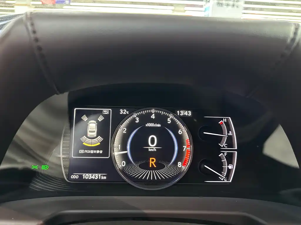 Lexus ES — миниатюра 11