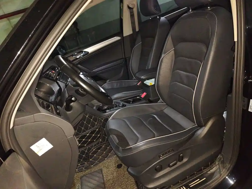 Volkswagen Tiguan L — миниатюра 8