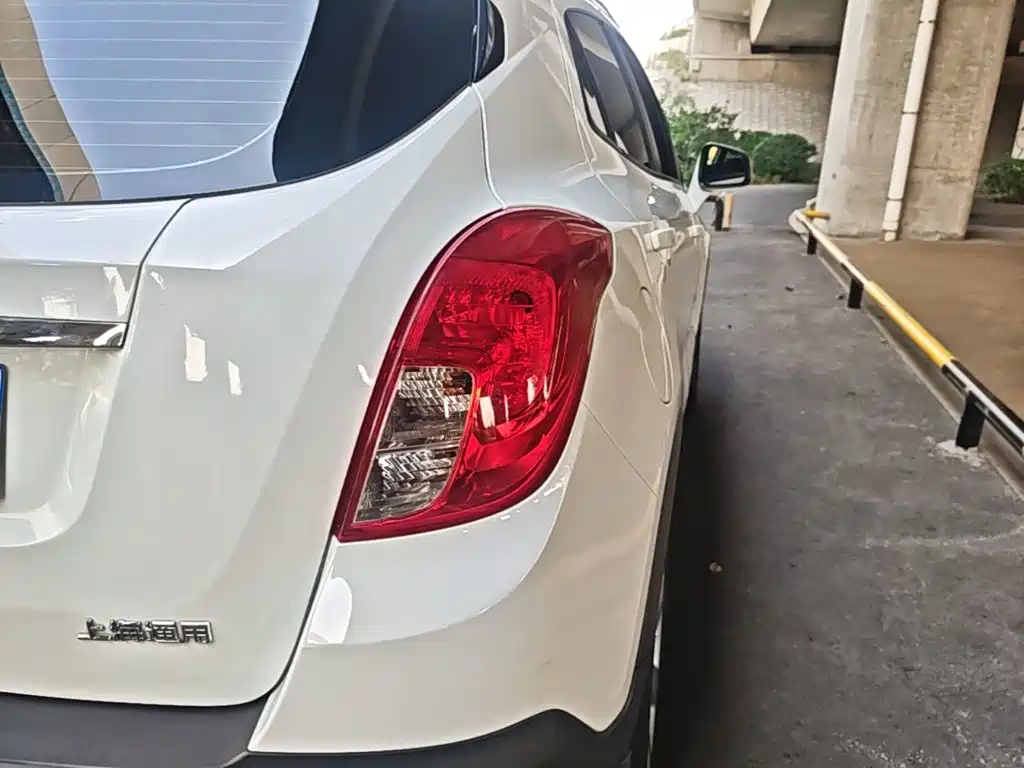 Buick Encore — миниатюра 8