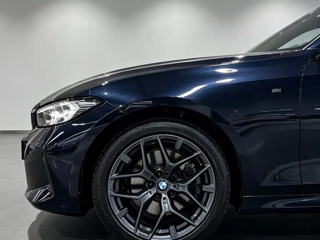 BMW 3 Series — миниатюра 4
