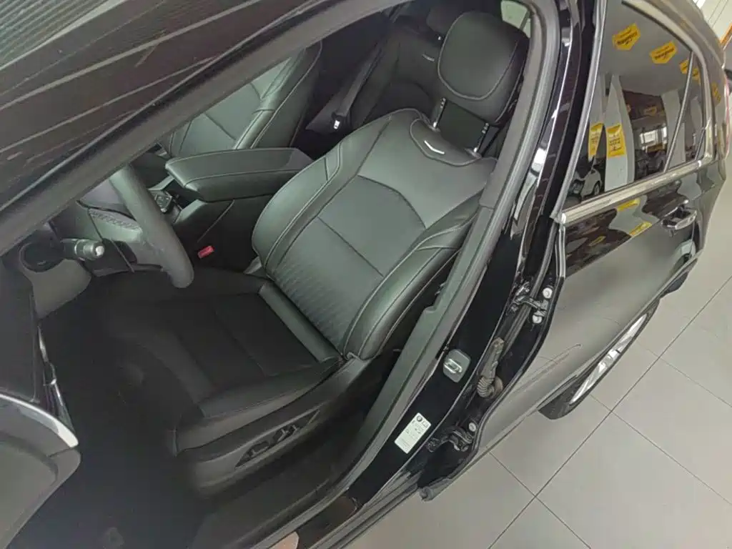 Cadillac XT4 — миниатюра 15