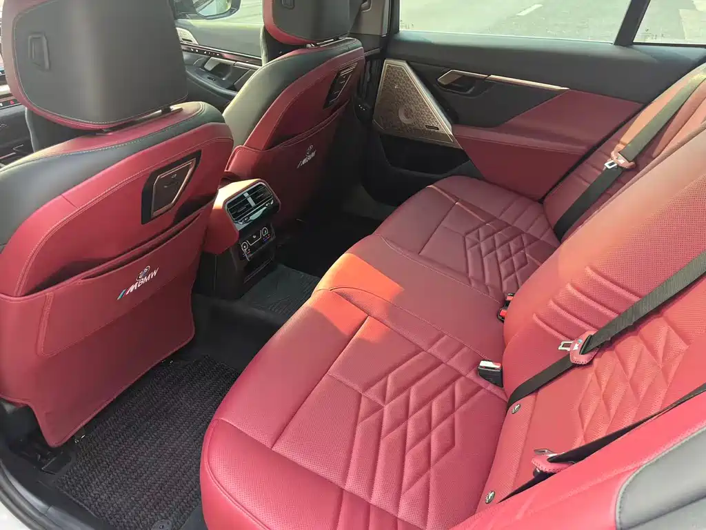 BMW 5 Series — миниатюра 30