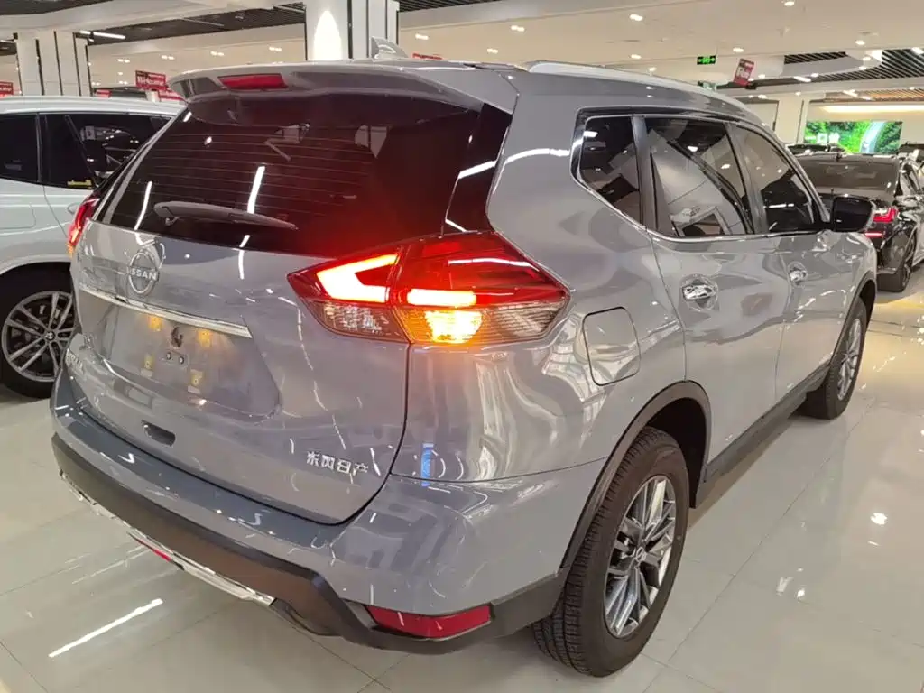 Nissan X-Trail — миниатюра 7