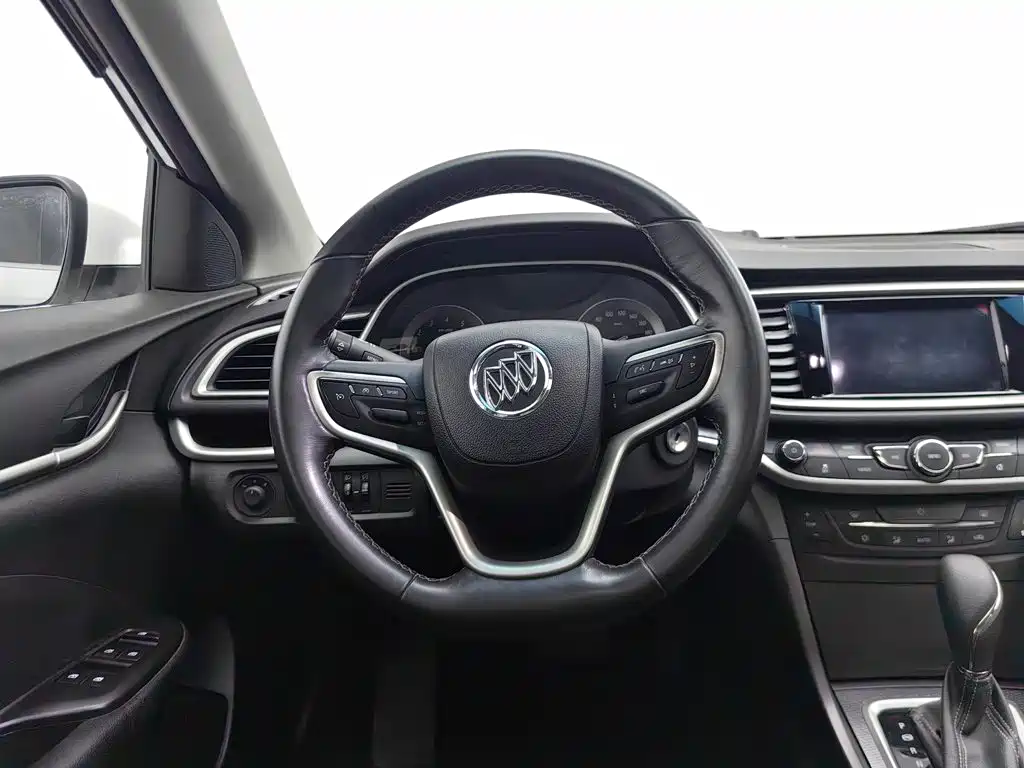 Buick Excelle — миниатюра 11