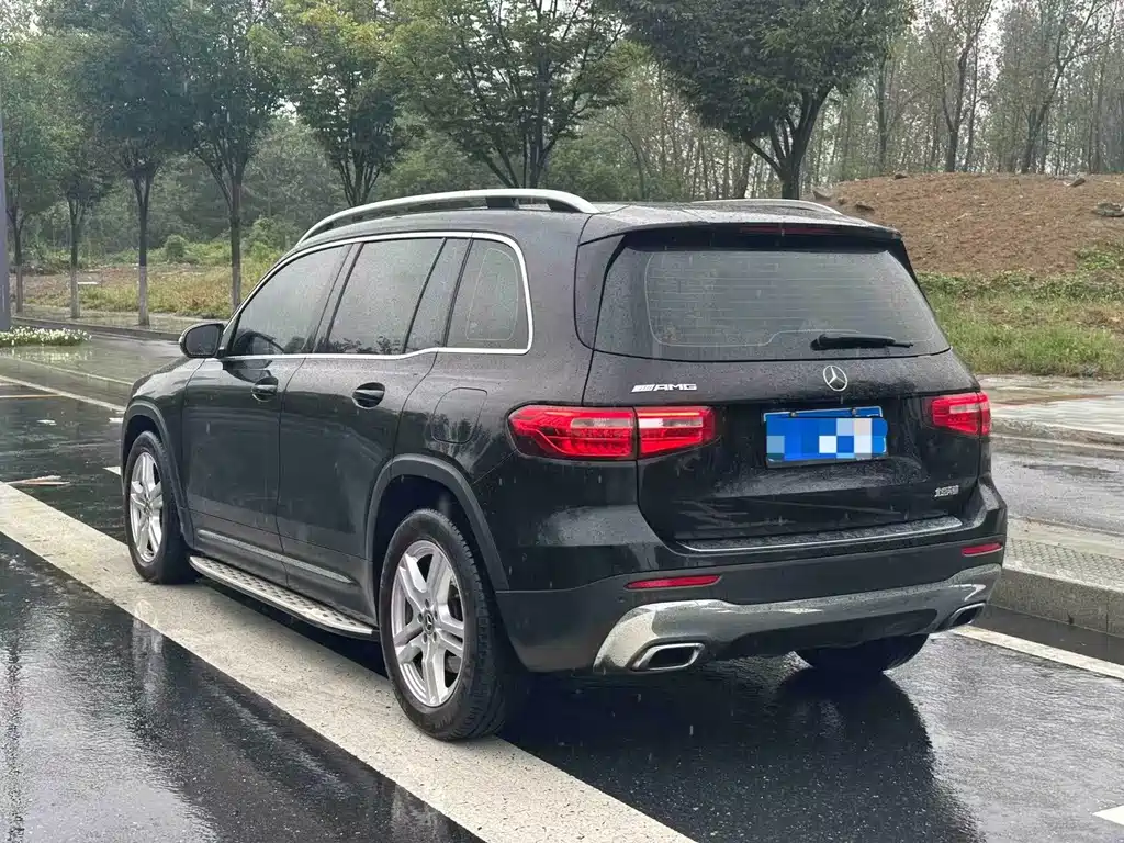 Mercedes-Benz GLB — миниатюра 2