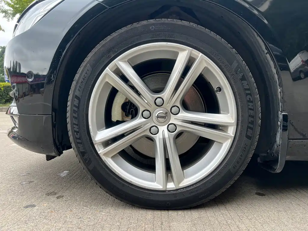 Volvo S90 — миниатюра 14