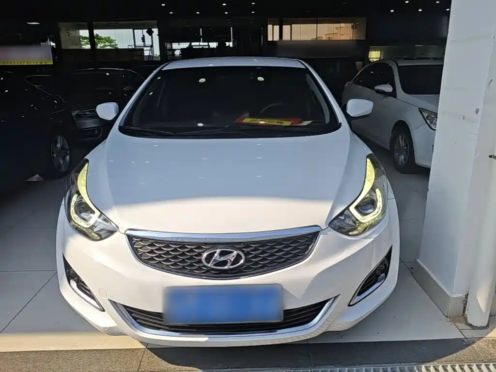 Hyundai Elantra Langdong — миниатюра 3