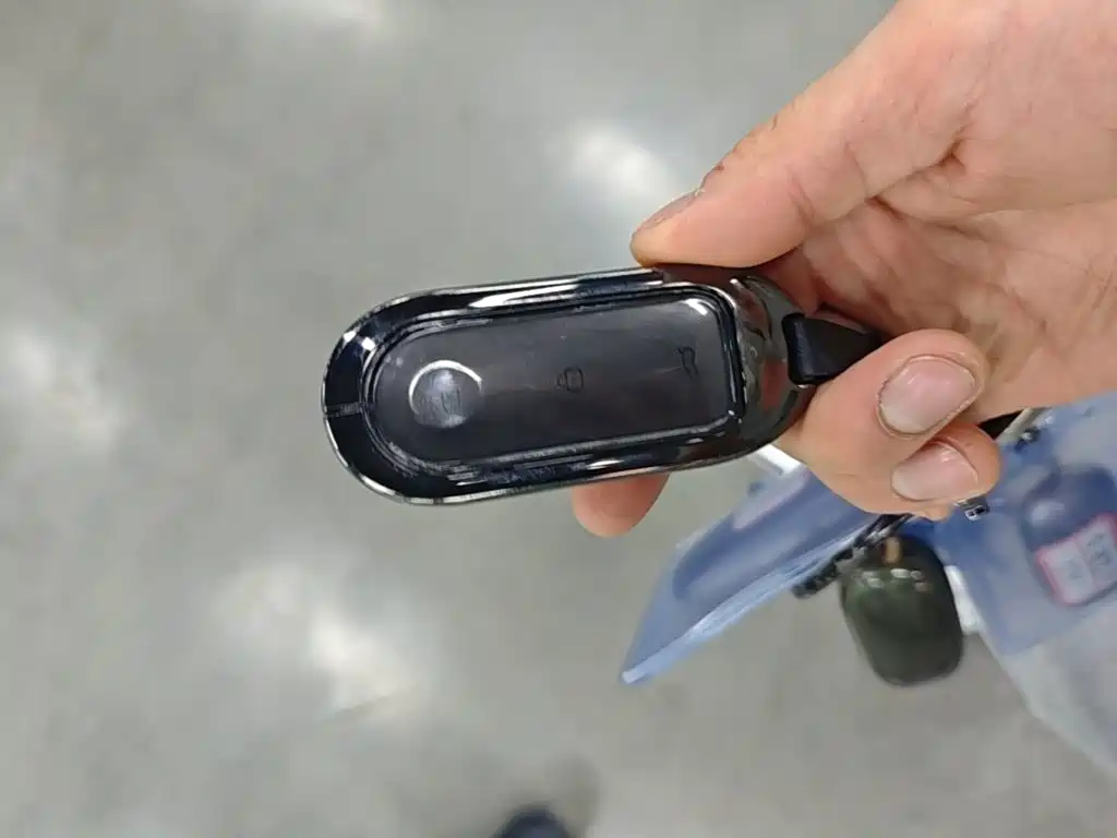 Li Auto Li L6 — миниатюра 9