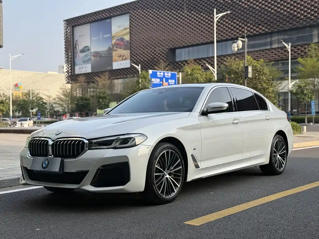BMW 5 Series 2024