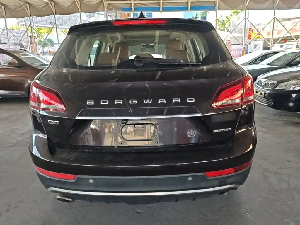 Borgward BX7 — миниатюра 6
