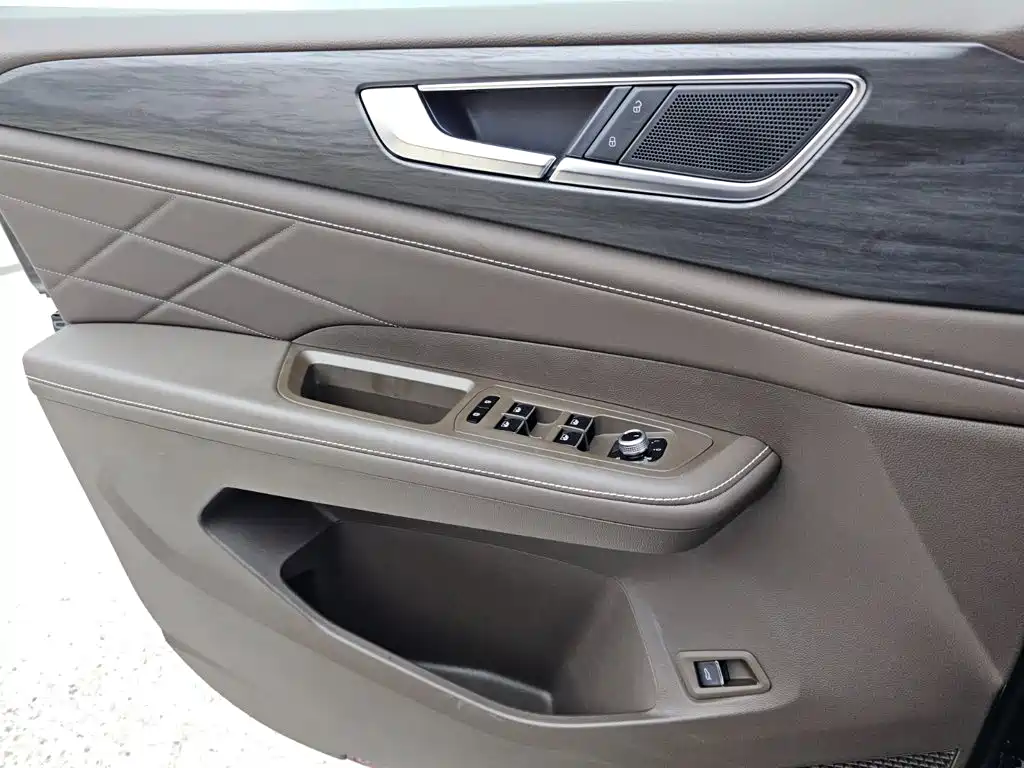 Volkswagen Viloran — миниатюра 8