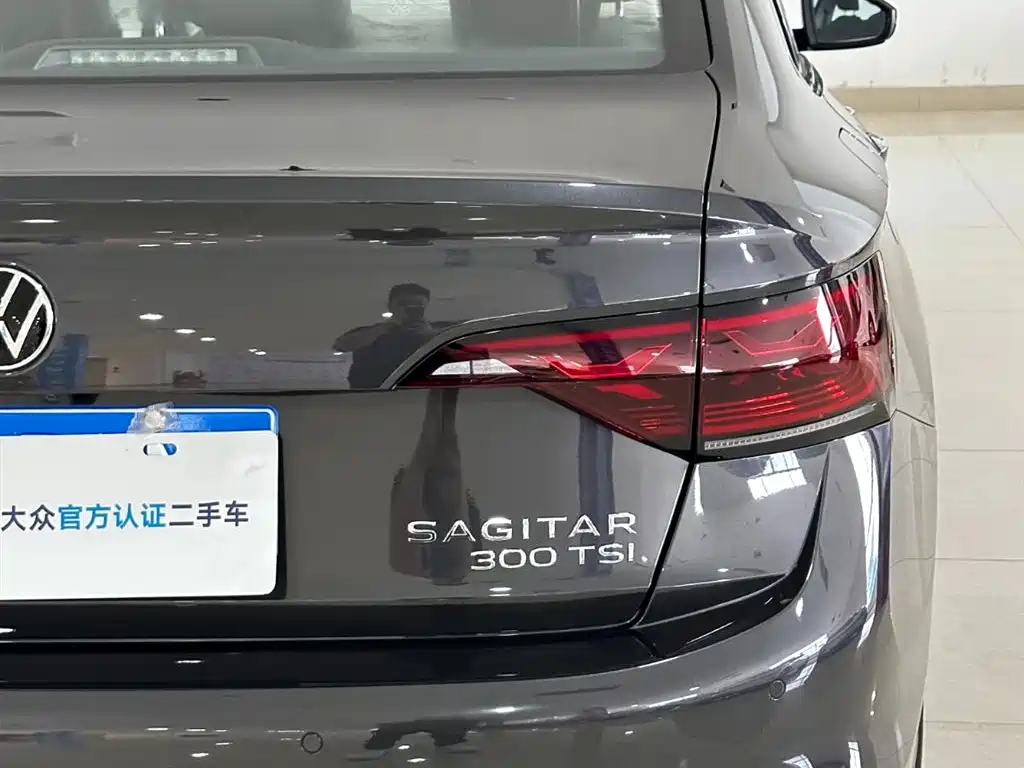 Volkswagen Sagitar — миниатюра 16