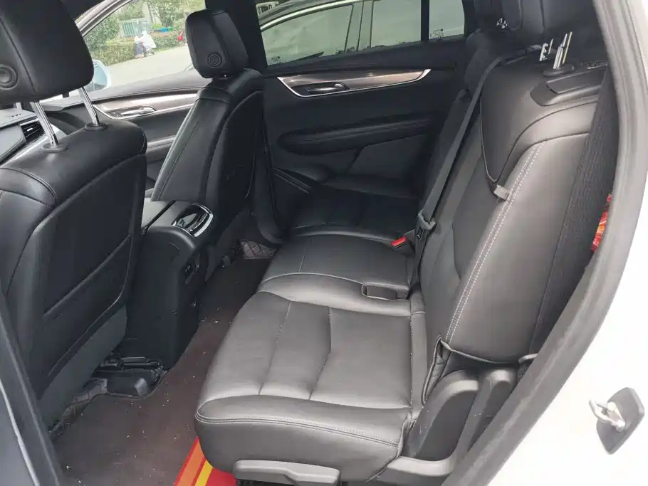 Cadillac XT6 — миниатюра 11