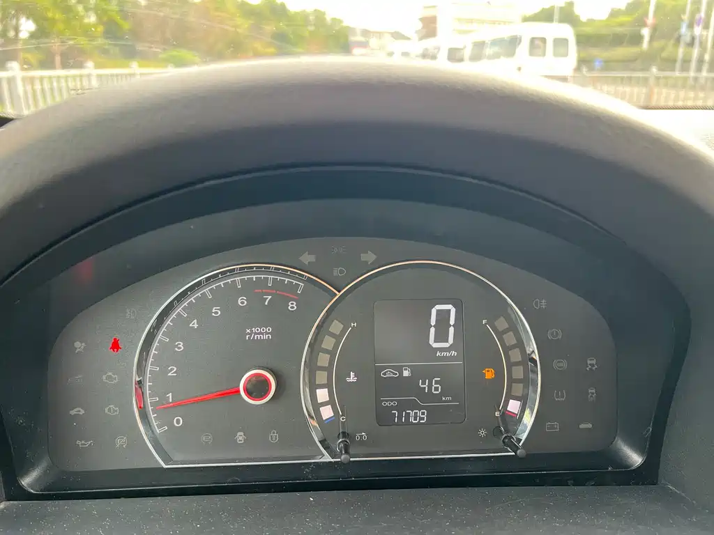 Roewe 350 — миниатюра 4