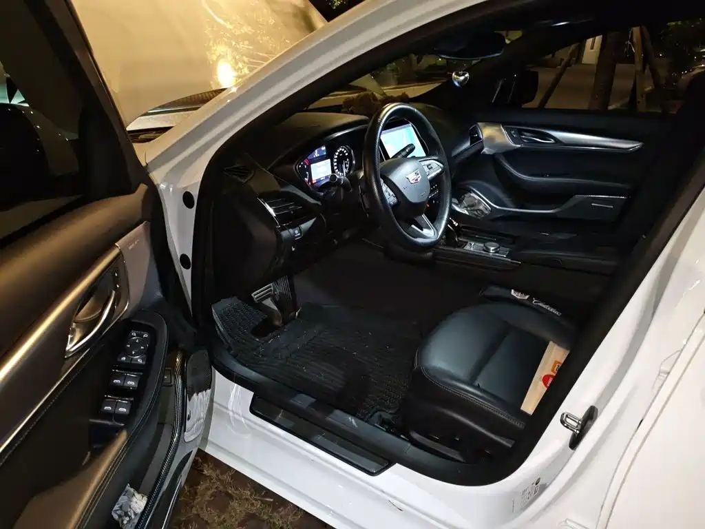 Cadillac CT5 — миниатюра 17