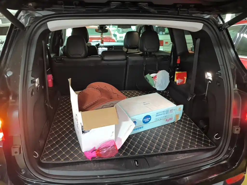 Jeep Grand Commander — миниатюра 19