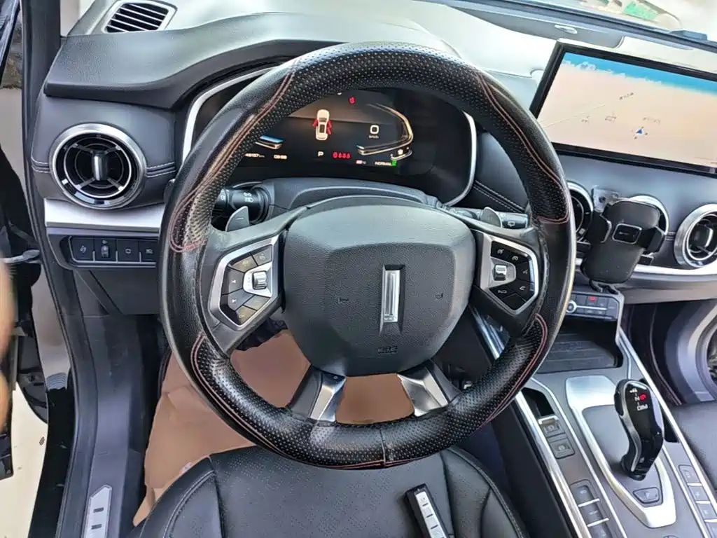 Wey Wey VV6 — миниатюра 11