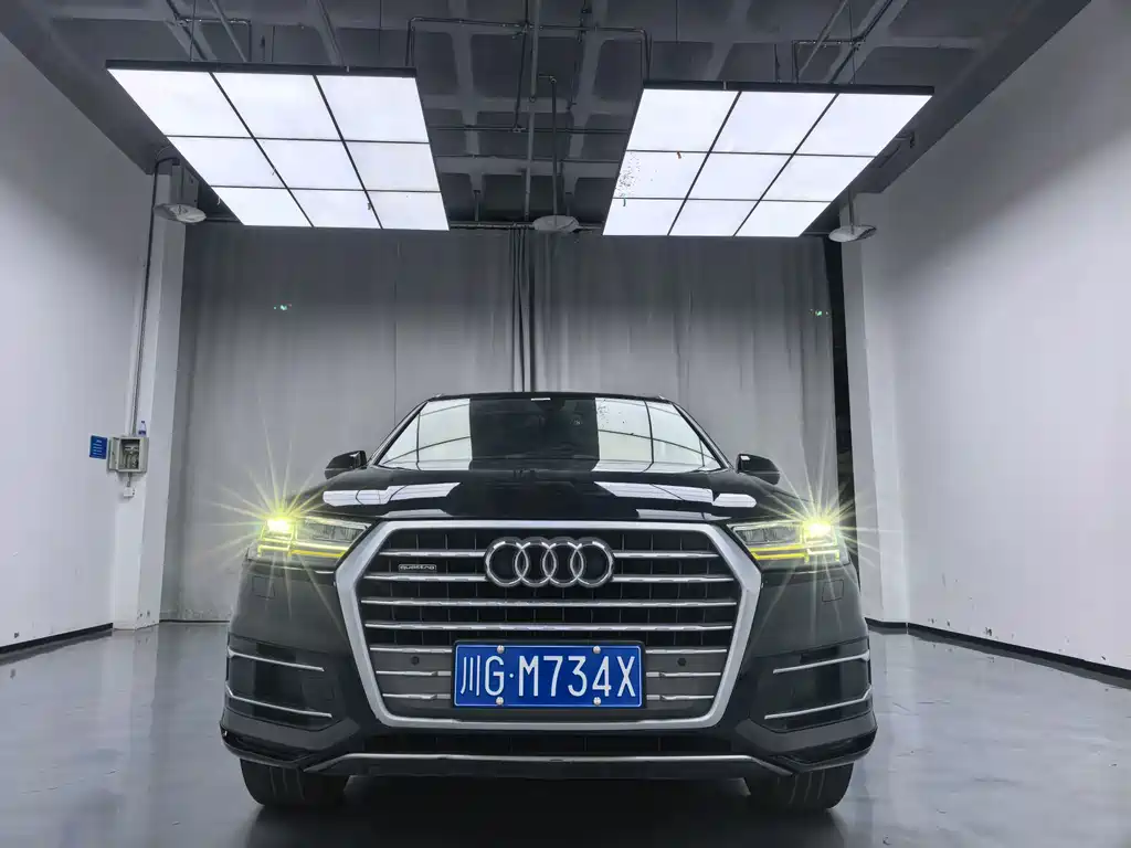 Audi Q7 — миниатюра 3