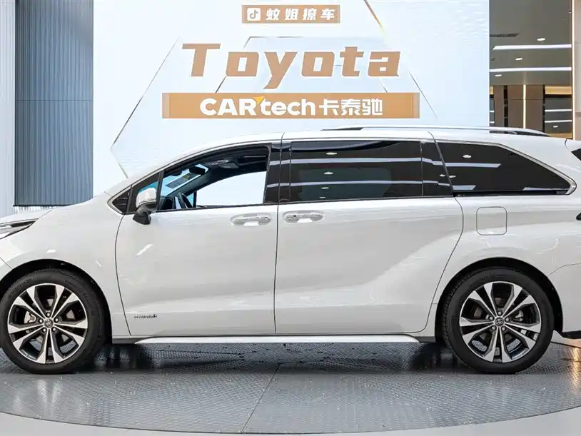 TOYOTA GREVIA