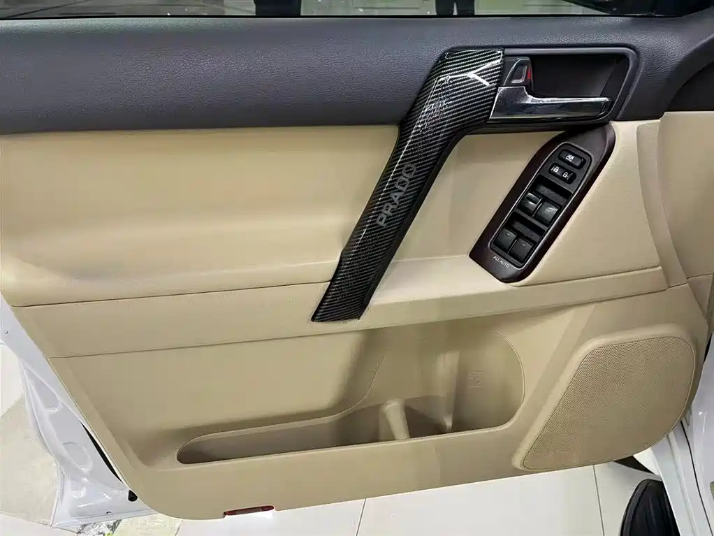 Toyota Land Cruiser Prado 2014 4.0L AT TX-L