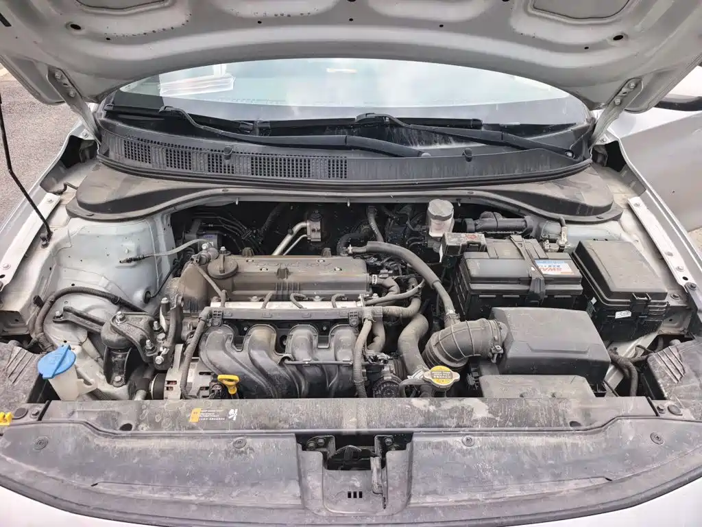 Hyundai Elantra — миниатюра 16