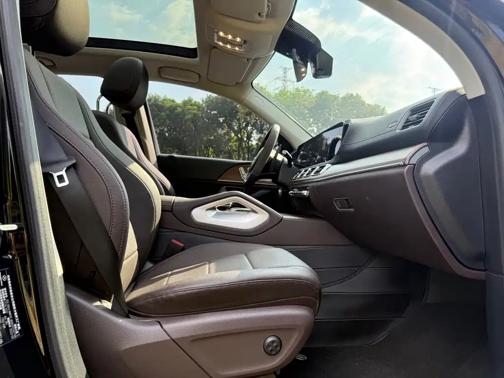 Mercedes-Benz GLE New Energy — миниатюра 18