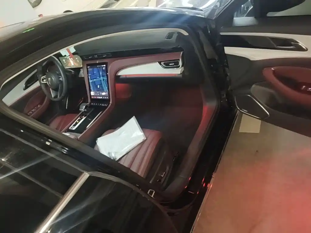 Hongqi Hongqi H5 — миниатюра 9