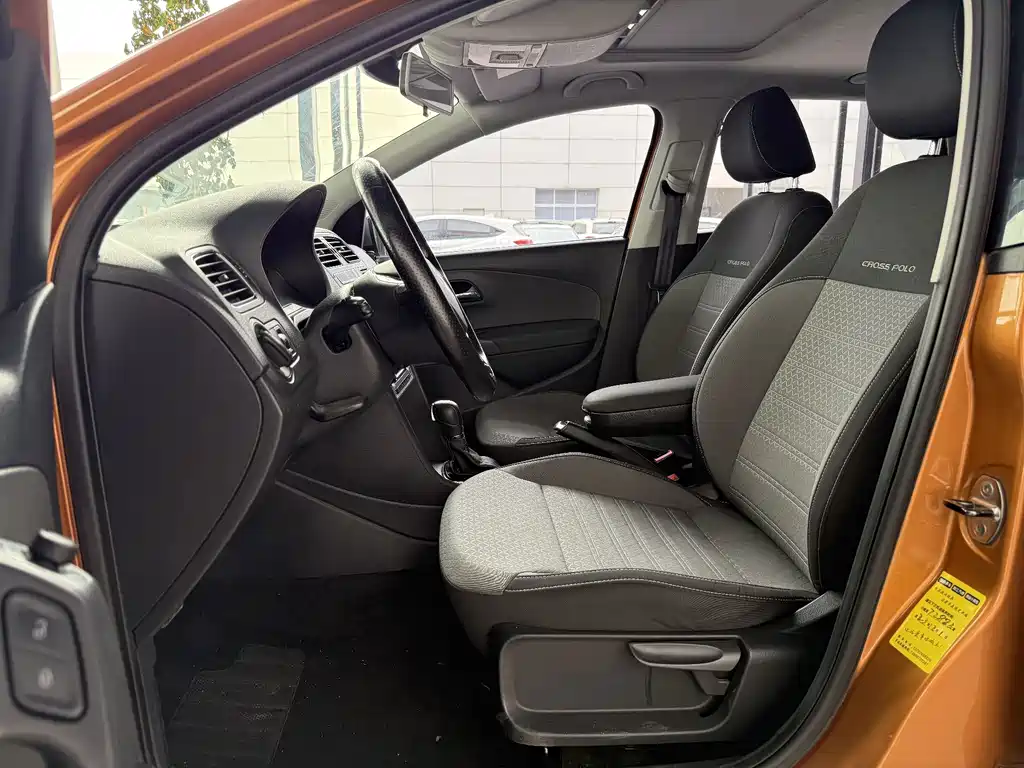 Volkswagen Polo — миниатюра 6