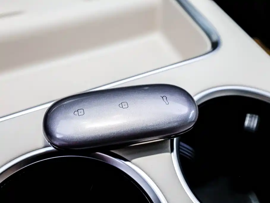 Li Auto Li L9 — миниатюра 23