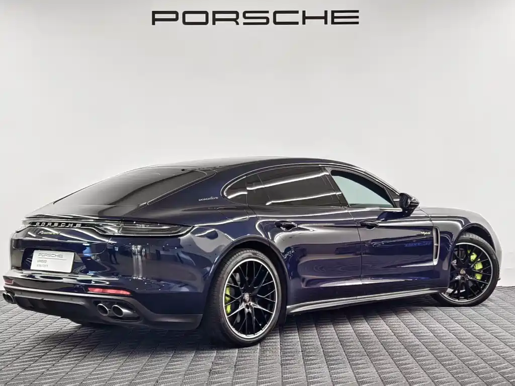 Porsche Panamera Hybrid — миниатюра 6