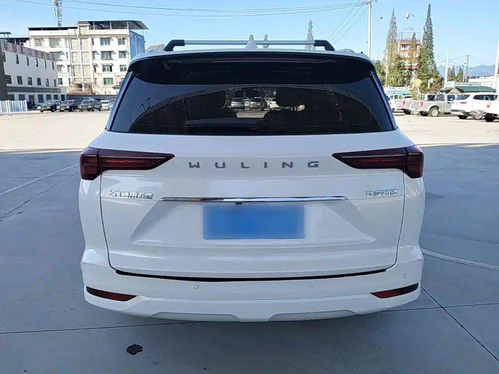 Wuling Victory — миниатюра 6