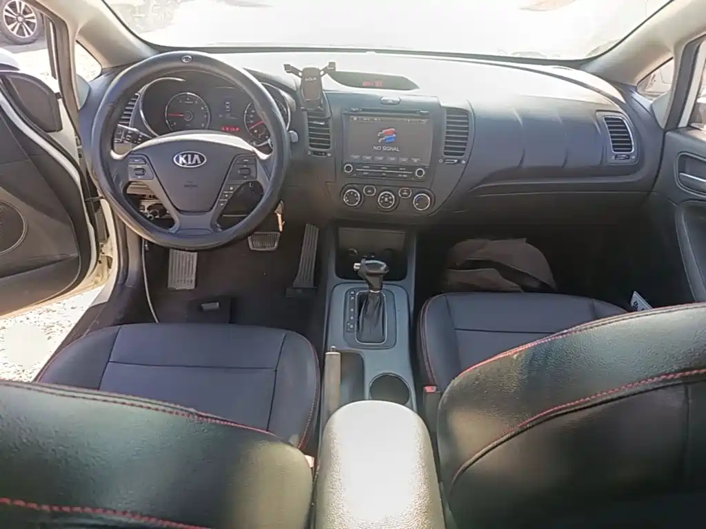 Kia K3 — миниатюра 10