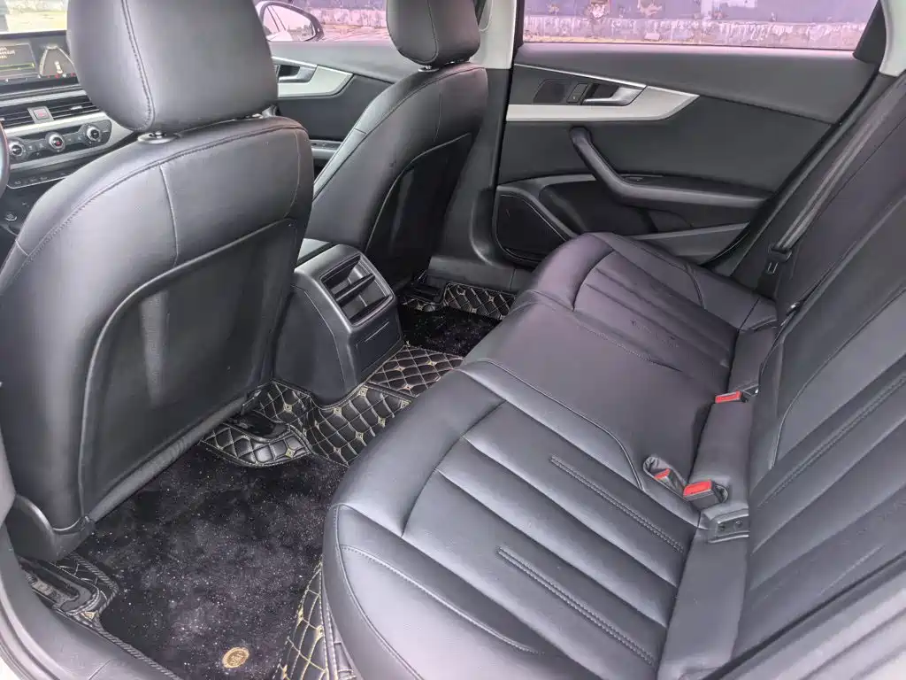 Audi A4L — миниатюра 13