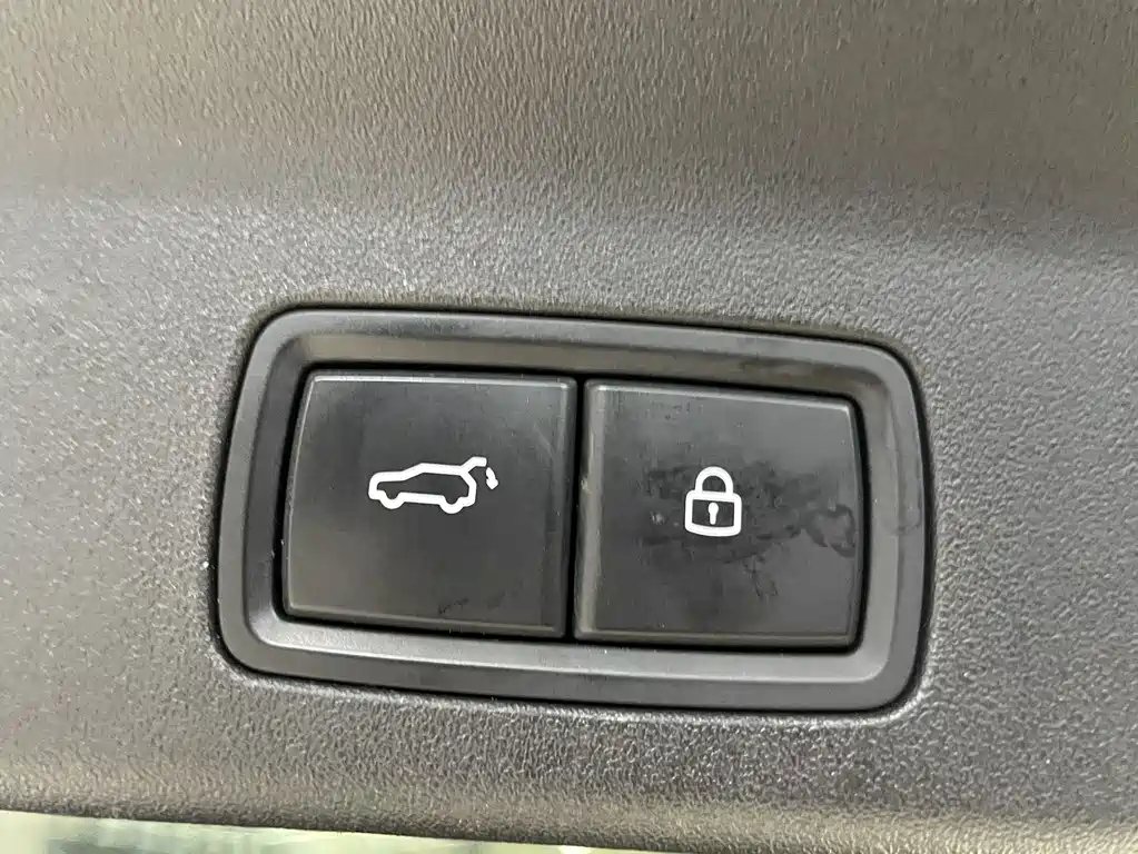 Li Auto Li L8 — миниатюра 9