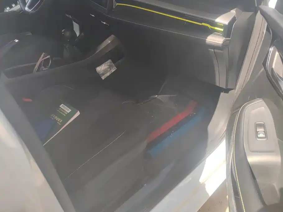 Roewe i5 — миниатюра 8