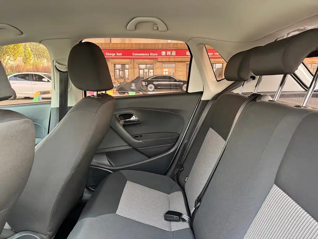 Volkswagen Polo — миниатюра 10