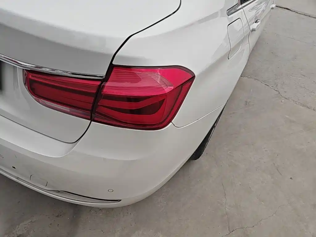 BMW 3 Series — миниатюра 8