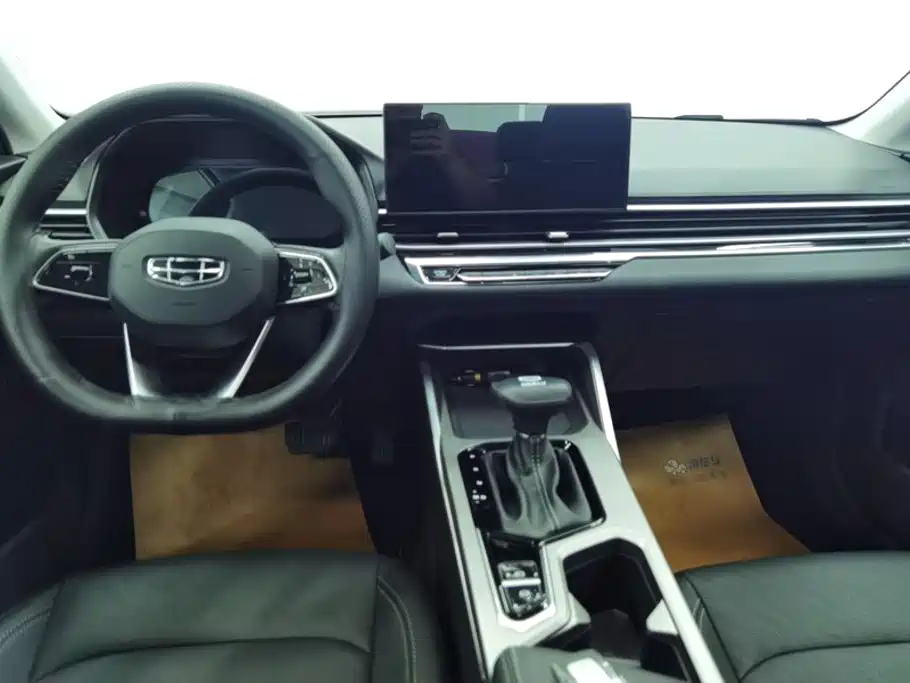 Geely Emgrand — миниатюра 12