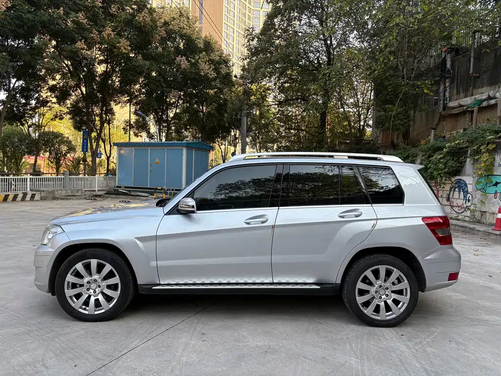Mercedes-Benz GLK-Class (Import) — миниатюра 4