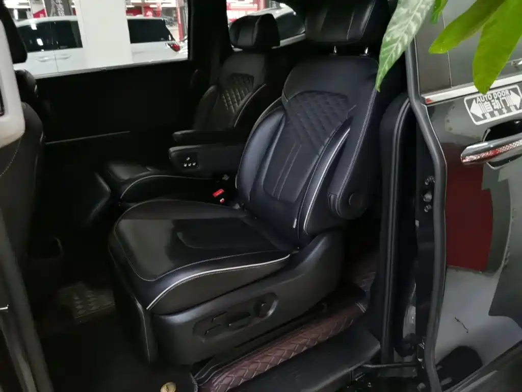 Hyundai Custo — миниатюра 17