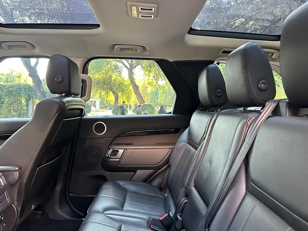 Land Rover Discovery — миниатюра 18