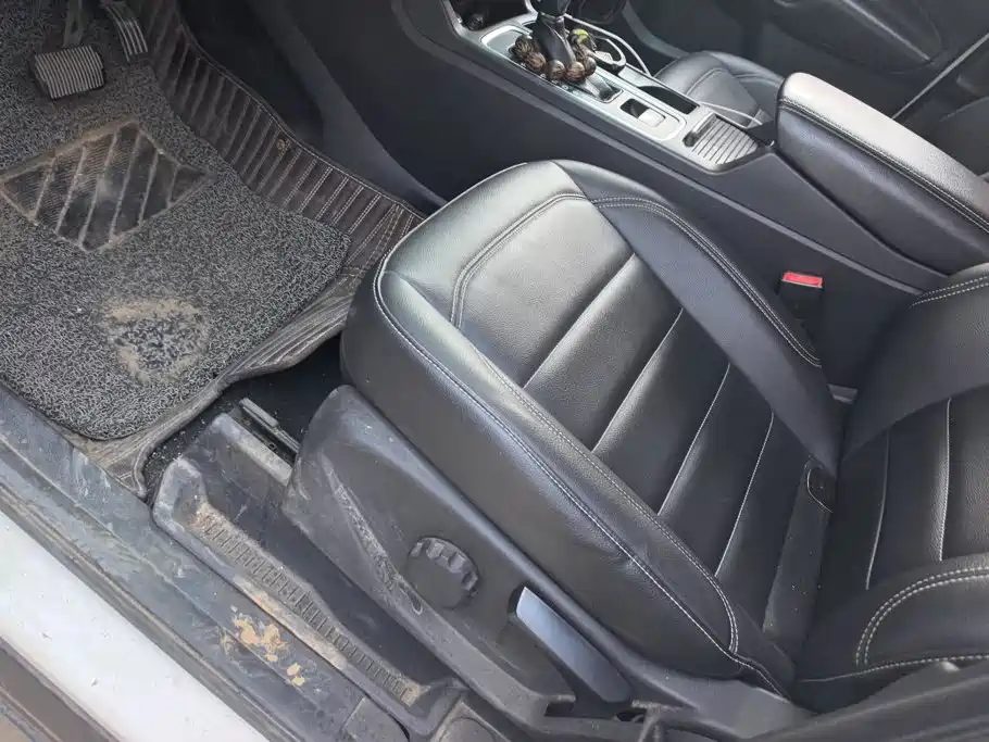 Ford Kuga — миниатюра 9