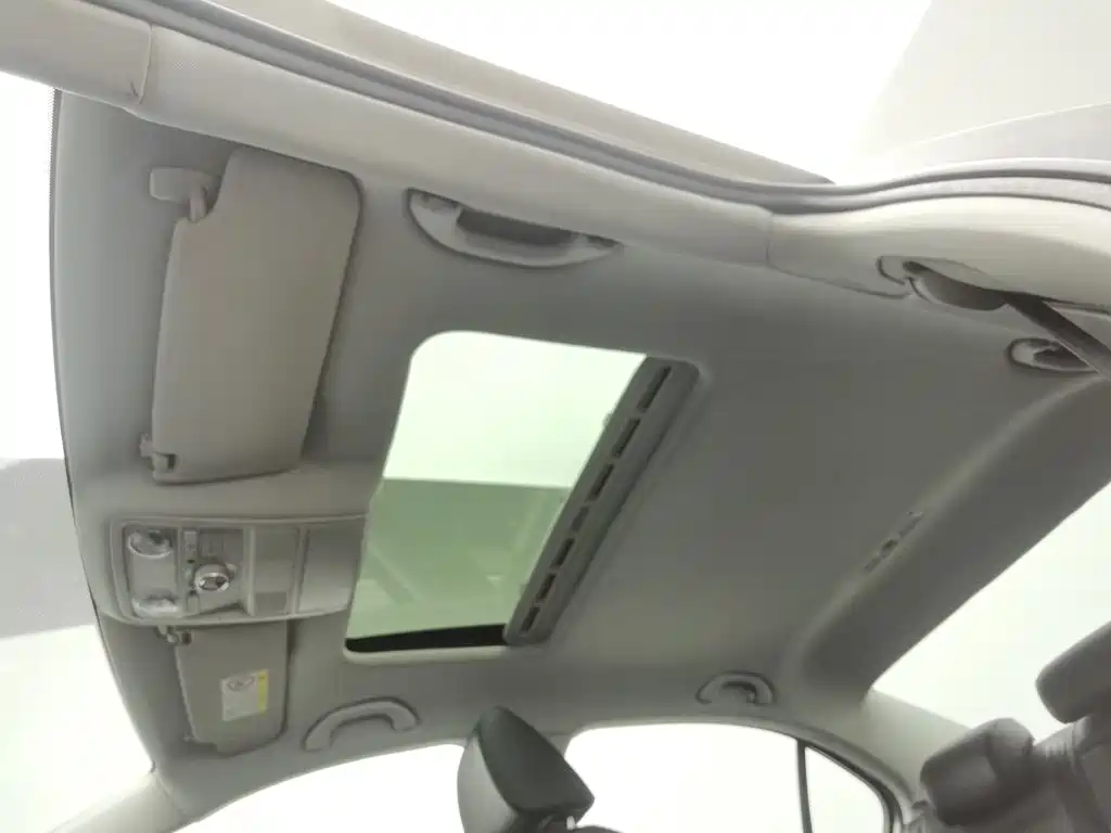 Volkswagen Sagitar — миниатюра 14